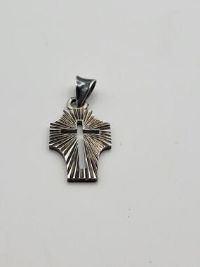 Sterling Silver Mexico 925 Engraved Cross with cut out detail pendant